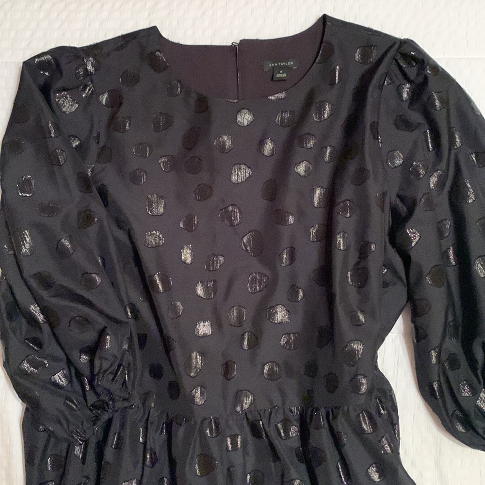 Black dress - Picture 6 of 7